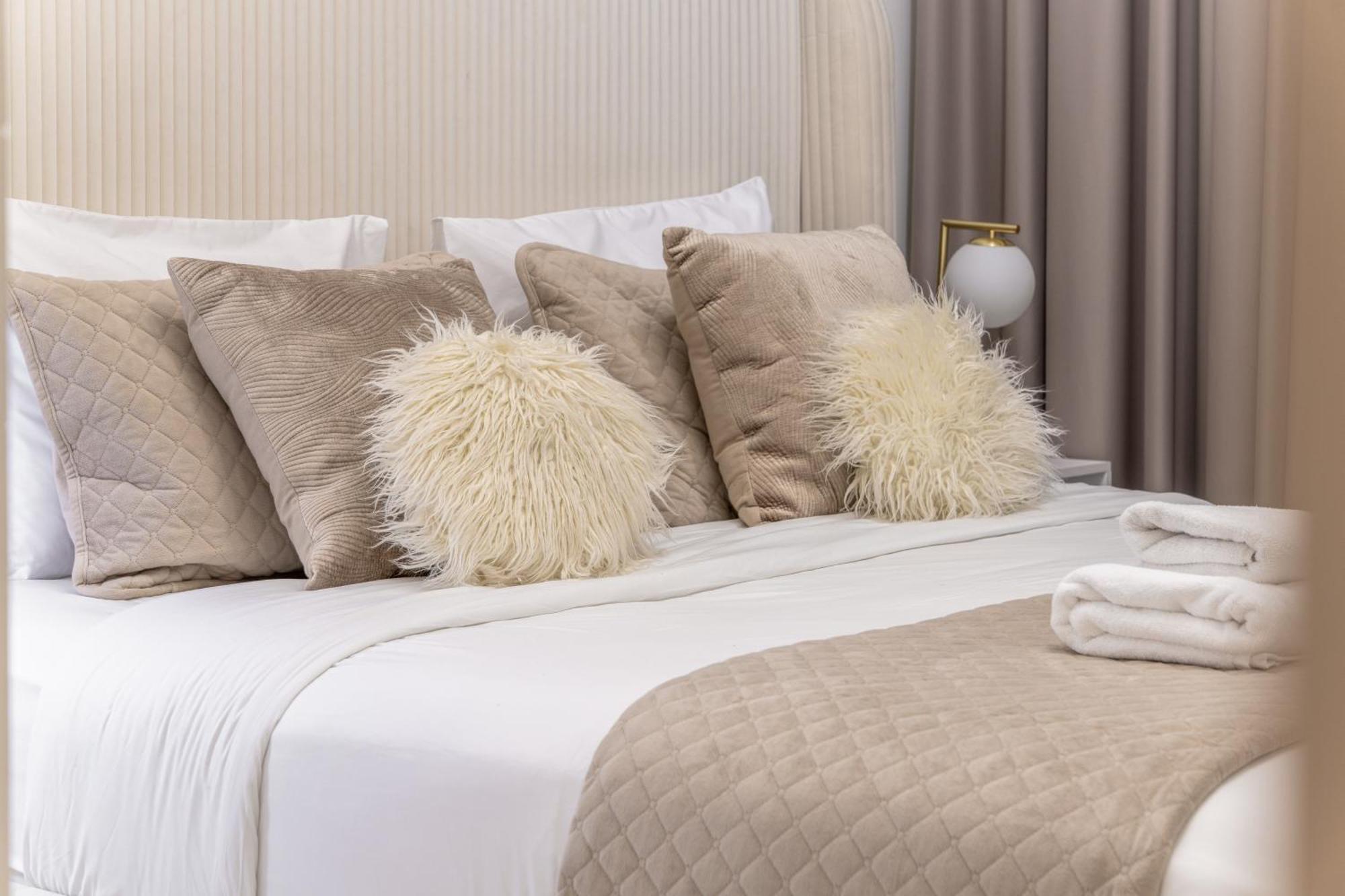 Luxury One Bedroom With Full Burj Khalifa View & Fountain View By Delujo Appartement *
